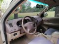 Well-maintained Toyota Hilux 2006 for sale-6