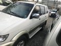 Isuzu Crosswind Xuv Manual Diesel 2003 for sale -1