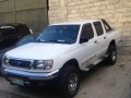 Like new Nissan Frontier for sale-0