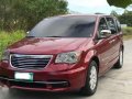 2013 Chrysler Town and Country vs 2012 2011 2010-1