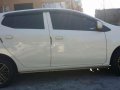 Toyota wigo 2014 e manual white for sale -1