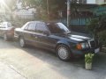 Mercedes Benz 230e 1991 Green Sedan For Sale -2