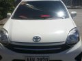 Toyota wigo 2014 e manual white for sale -0