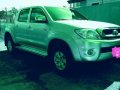 2011 Toyota Hilux G FOR SALE -1