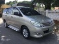 2011 Toyota INNOVA E. Diesel Manual. all ORIG. Brand new condition-0