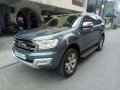 Ford Everest titanium 2017 top of the line-0