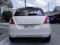 Suzuki Swift 2015 AT White HB For Sale -6