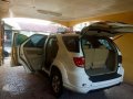 Toyota Fortuner V matic 4x4 Diesel FOR SALE 2005-7