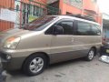 Well-kept Hyundai Starex GOLD 2005 for sale-1