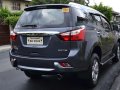 2017 Isuzu MUX 3.0B Power Diesel 4x2 AT-3