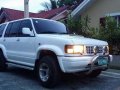 Isuzu Trooper-1