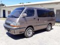 Toyota Hiace super custom 4x4 3L (hyundai grace pregio starex elgrand 2002-5