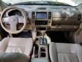 Nissan Frontier Navara 2012 LE 4x4 Automatic-4