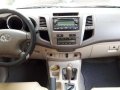 2005 Toyota Fortuner V 4x4 FOR SALE-6