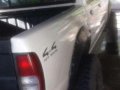 Good as new Nissan Frontier 2000 for sale-3