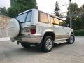 Selling our 2003 Isuzu Trooper, Automatic-4