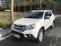 Well-kept Isuzu MU-X 2015 for sale-2