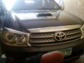 Toyota Fortuner V top of the line 4x4 2010model-0