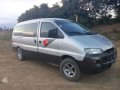 HYUNDAI Starex Manual transmission 2000 model-8