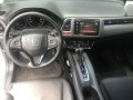 2017 Honda HRV 18 EL Cvt top of the line automatic-3