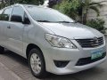 Well-maintained  Toyota Innova E 2012 for sale-0