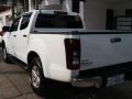 2016 Isuzu Dmax Ls 4x2 automatic.-0