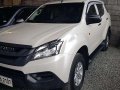 Isuzu Mux Manual 2015 for sale -2