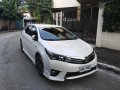 2014 Toyota Altis 2.0V top of the line, Pearlwhite-2