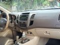 Toyota Fortuner V 2007 4x4 AT Silver For Sale -7