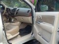 Toyota Fortuner V 2007 4x4 AT Silver For Sale -8