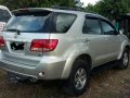 Toyota Fortuner V 2007 4x4 AT Silver For Sale -2