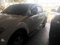 Nissan Navara LE 4x2 2013 White For Sale -4