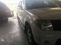 Nissan Navara LE 4x2 2013 White For Sale -3