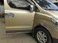 Hyundai Grand Starex GOLD 2010 For Sale -2