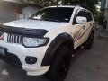 FOR SALE MITSUBISHI Montero glx 2013 manual-4