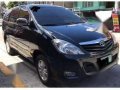 2010 TOYOTA Innova G gas matic-1
