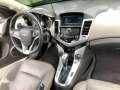 Chevrolet Cruze 2011 AT Gray Sedan For Sale -7