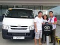 Toyota Hiace MT AT 2018 all in 150k not nv350 nissan foton-6