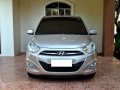 Hyundai i10 2012 MT Beige Hatchback For Sale -0