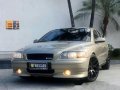 Well-maintained Volvo S60 2003 for sale-1