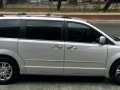 Good as new Chrysler Town and Country 2008 for sale-3