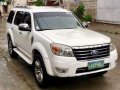 Well-maintained Ford Everest 2010 for sale-2