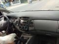 Toyota Innova E manual diesel 2010 model for sale-6