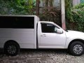 For sale isuzu ipv dmax 2011-9