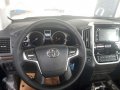 Toyota Land Cruiser Prado 2018 brand new with unit on hand-6