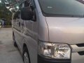 2016 Toyota Hiace Commuter vs grandia urvan 2017 2014 2015-1