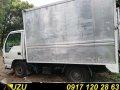 Isuzu Elf nkr 10ft close van LOCAL 2008-1