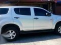 Isuzu Mu-X 2017 for sale-1