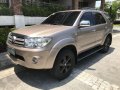 2010 TOYOTA Fortuner 4x2 diesel for sale-2