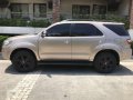 2010 TOYOTA Fortuner 4x2 diesel for sale-3